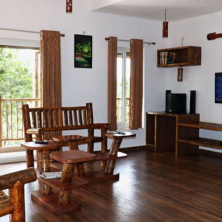 Bamboo Dale Hotel Munnar Bagian luar foto